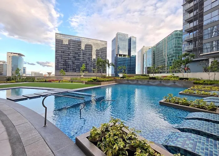 Bgc Uptown Parksuites Modern 1br With Balcony 300mbps
