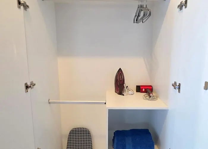 Bgc Uptown Parksuites Modern 1br With Balcony 300mbps 公寓