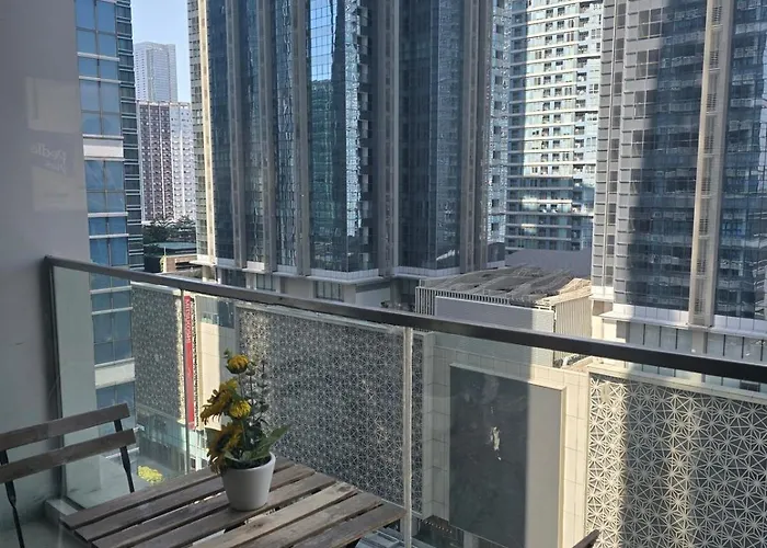 Bgc Uptown Parksuites Modern 1br With Balcony 300mbps 公寓