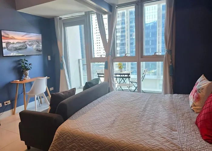 Bgc Uptown Parksuites Modern 1br With Balcony 300mbps *